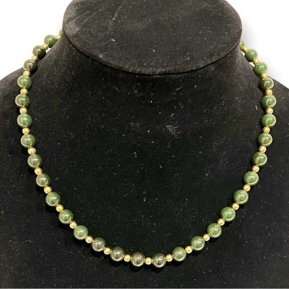 Vintage Chalcedony dark green beads short 8” necklace, unbranded - Picture 1 of 8